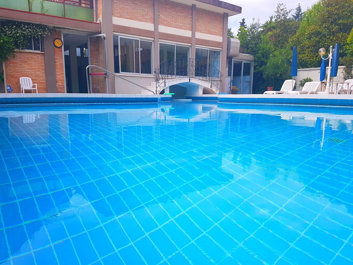 Hotel Terme Villa Piave Abano Terme Exterior photo